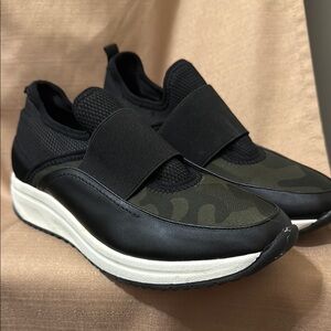 Anne Klein Black and Green Velcro Sneakers